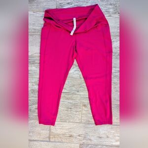 Lululemon Size 16 VGUC 3/4 Length Leggings With Two Pockets